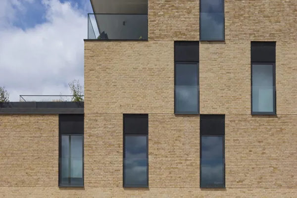 Ochre-tinted Brick M enhances contrast between different processing methods