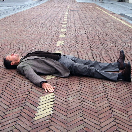 Amarant clay paver connects pedestrians and motorists