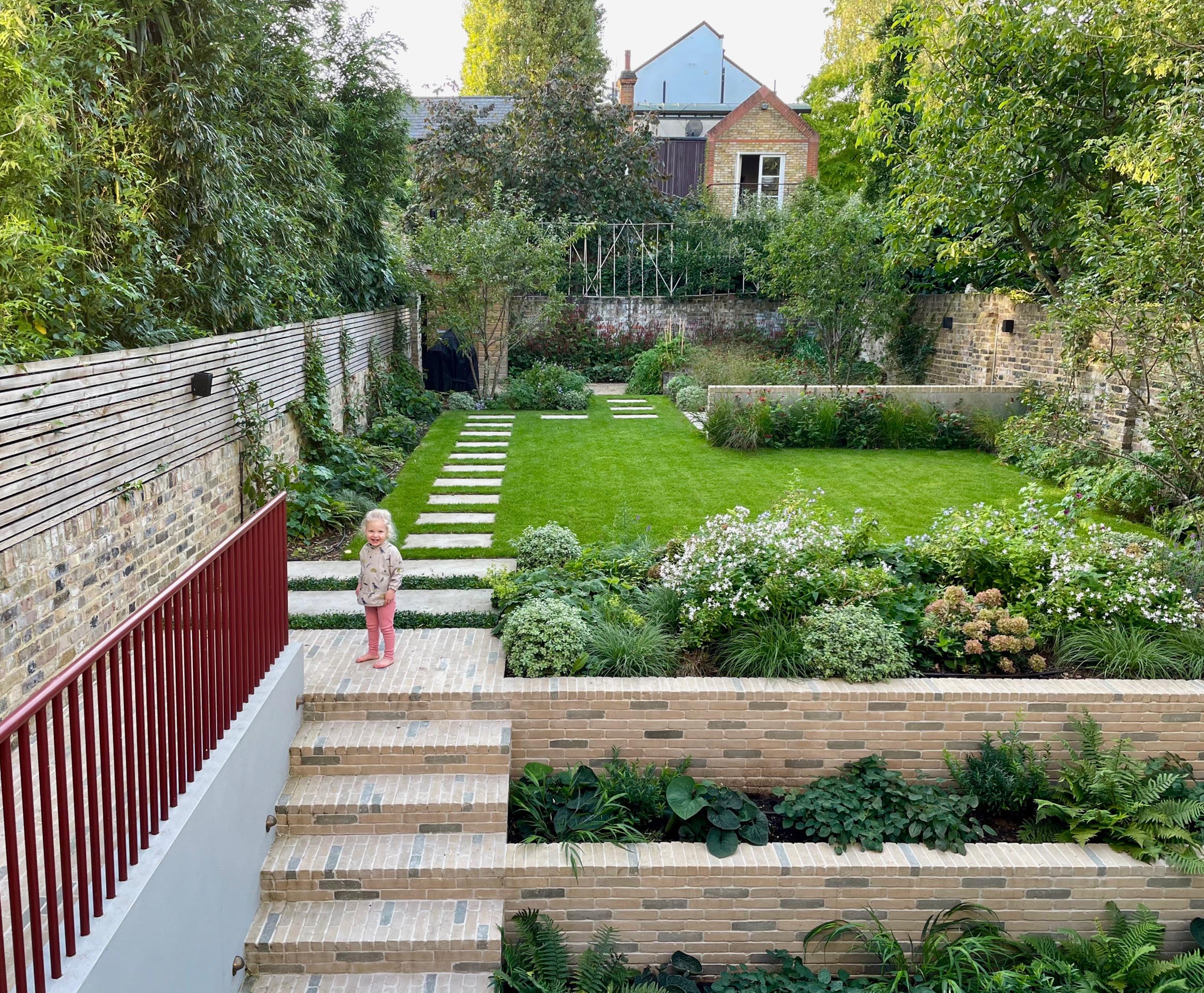 Balance of functionality, aesthetics and sustainability in London residential garden