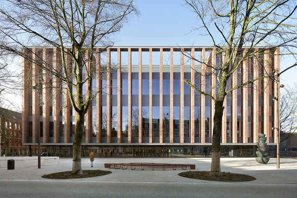 BMCC, an urban renewal project that plays all the trump cards of the historic city centre