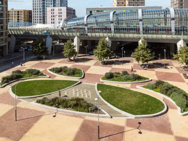 Clay pavers add colour to Amsterdam's Noordplein